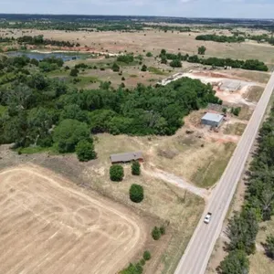 6/10 Robert & Lavay Moore Auction Nash OK