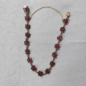 10K Gold Bracelet w Red Garnets? Stones