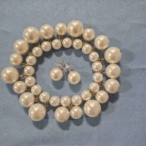 Faux Pearl Stretch Bracelet & post Earrings