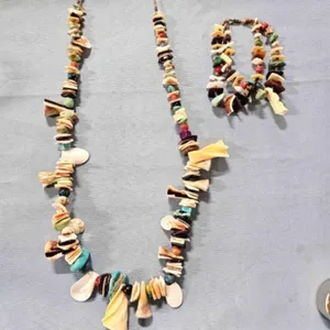Shell Necklace & Bracelet-2 strand bracelet