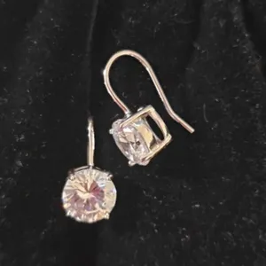 Earrings CZ? Not Diamond-magnet slightly