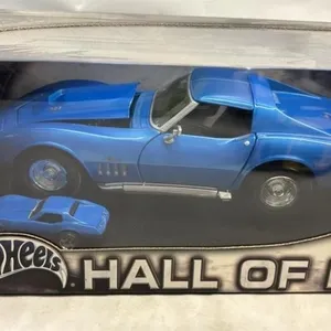 1:18 Hot Wheels Hall of Fame Corvette limited edit