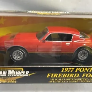 1/18 American Muscle 1977 Pontiac Firebird Formula