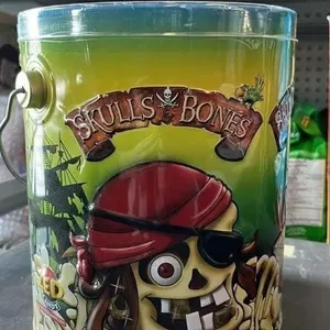 Tin Pirate Skull And Bones 7.5"x6"