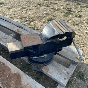 JOCKEY BOX W/ CONTENTS, VICE, WRENCH SET