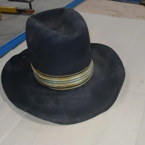 Black/Stripe bad size 7 1/8 Saddle King Western