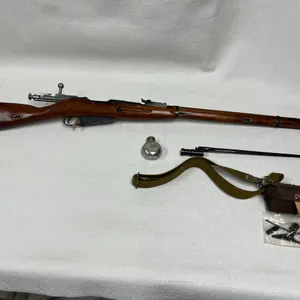 MOSSIN NAGANT 7.62X54 W/ ACCESSORIES 6298