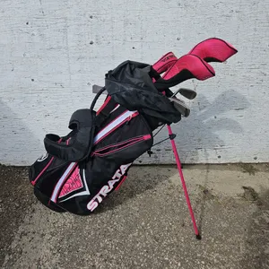 Strata Golf Bag with 7 Clubs - Qty 1