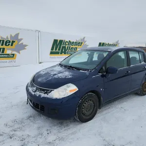 2008  Nissan  Versa  1.8 4dr Hatchback 4A