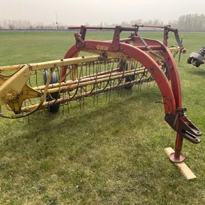 New Holland 258 hay rake