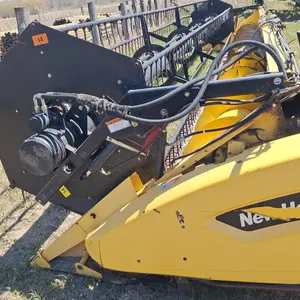 30ft New Holland Flex Header *working condition* Is converted over to JD Combine