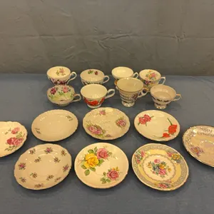 Cups & Saucers
