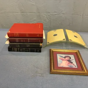 Bibles & Picture Frames