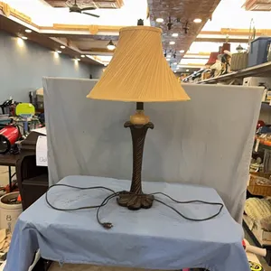 Table lamp
