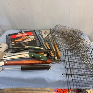 Grilling utensils