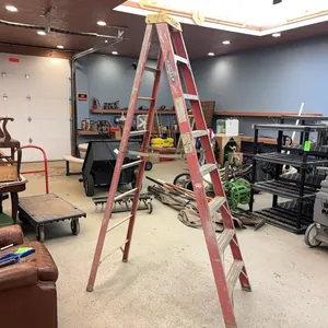 8 foot fiber glass step ladder