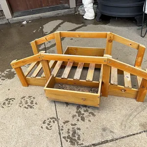 Planter bridge