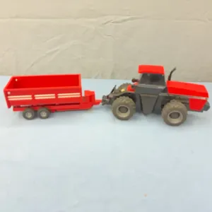 Battery powered tractor and trailer