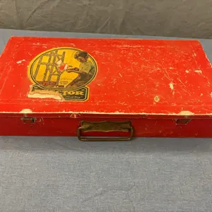 Vintage Erector engine toy