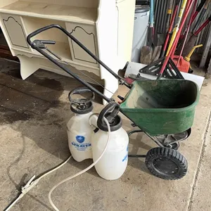 Fertilizer spreader, 2 garden sprayers