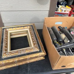 Gas gun, picture frames