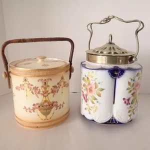 Biscuit Barrel/Cracker Jar