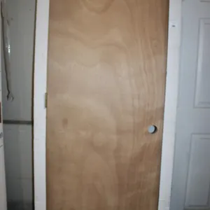 4 Prehung 28-Inch Right-Hand Interior Doors
