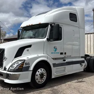 2005 Volvo VNL semi truck
