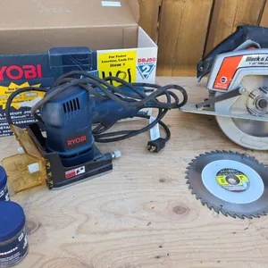 Black & Decker 7 1/4-Inch Deluxe Saw with Ryobi Biscuit Joiner Set