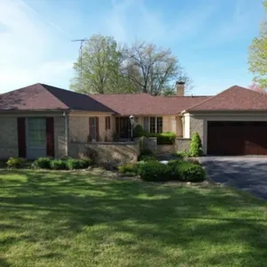 Wed., June 17th 4 Bedroom, 6.53 Acres Online Only Auction