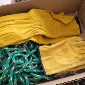 NYLON ROPE, LEATHER GLOVES, MORE