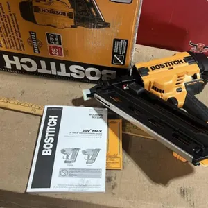 BOSTITCH 20V 28 and 30� Cordless Nailer.