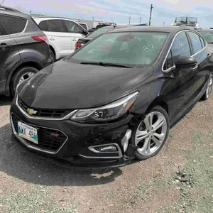 2018 Chevrolet Cruze SN: 1G1BF5SM7J7123137