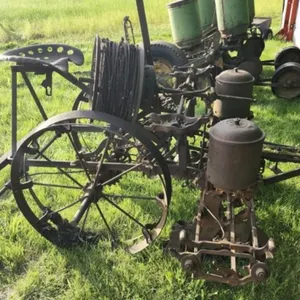 Vintage IH 2 Row Corn Planter w/Marking Wire