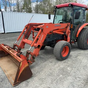Kubota L5030 Tractor with LA853 Loader