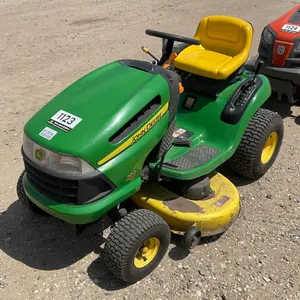2005 JOHN DEERE 0102A RIDING MOWER SN: GX0102A013868