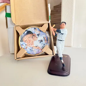 Mickey Mantle Plate and Figurine