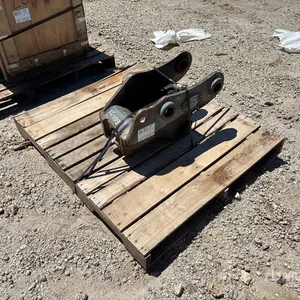 Excavator Coupler - Fits Hitachi/Komatsu