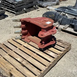 Strickland 18 in Excavator Bucket - Fits Takeuchi TB257