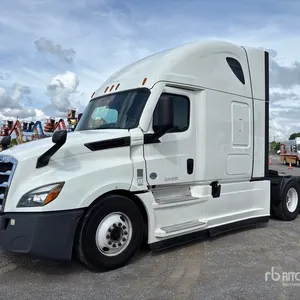 2022 Freightliner Cascadia 126 6x4 T/A Sleeper Truck Tractor