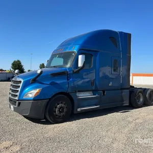 2020 Freightliner Cascadia 126 6x4 T/A Sleeper Truck Tractor
