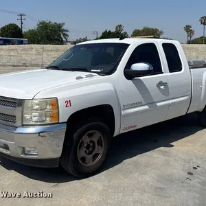2012 Chevrolet Silverado 1500 Ext. Cab pickup truck