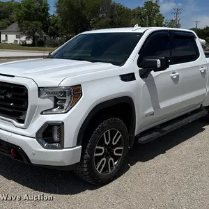 2021 GMC Sierra Crew Cab pickup truck