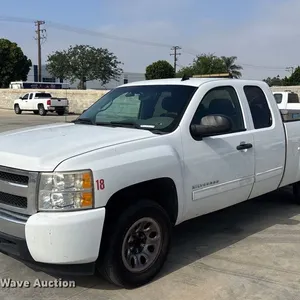 2010 Chevrolet Silverado 1500 Ext. Cab pickup truck