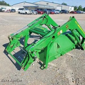 2018 John Deere 520M loader