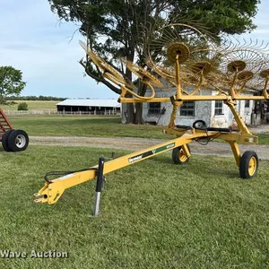 2011 Vermeer VR1224 hay rake