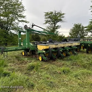 John Deere 7200 Conservation planter