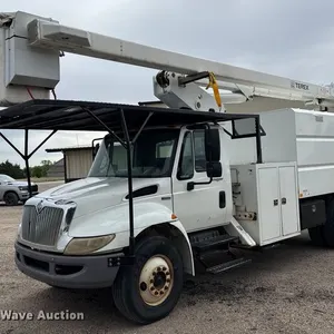 2009 International 4300 forestry bucket truck