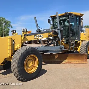 2008 John Deere 772D motor grader