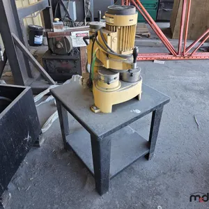 Bench-Mounted Grinding/Polishing Unit
 UNRESERVED